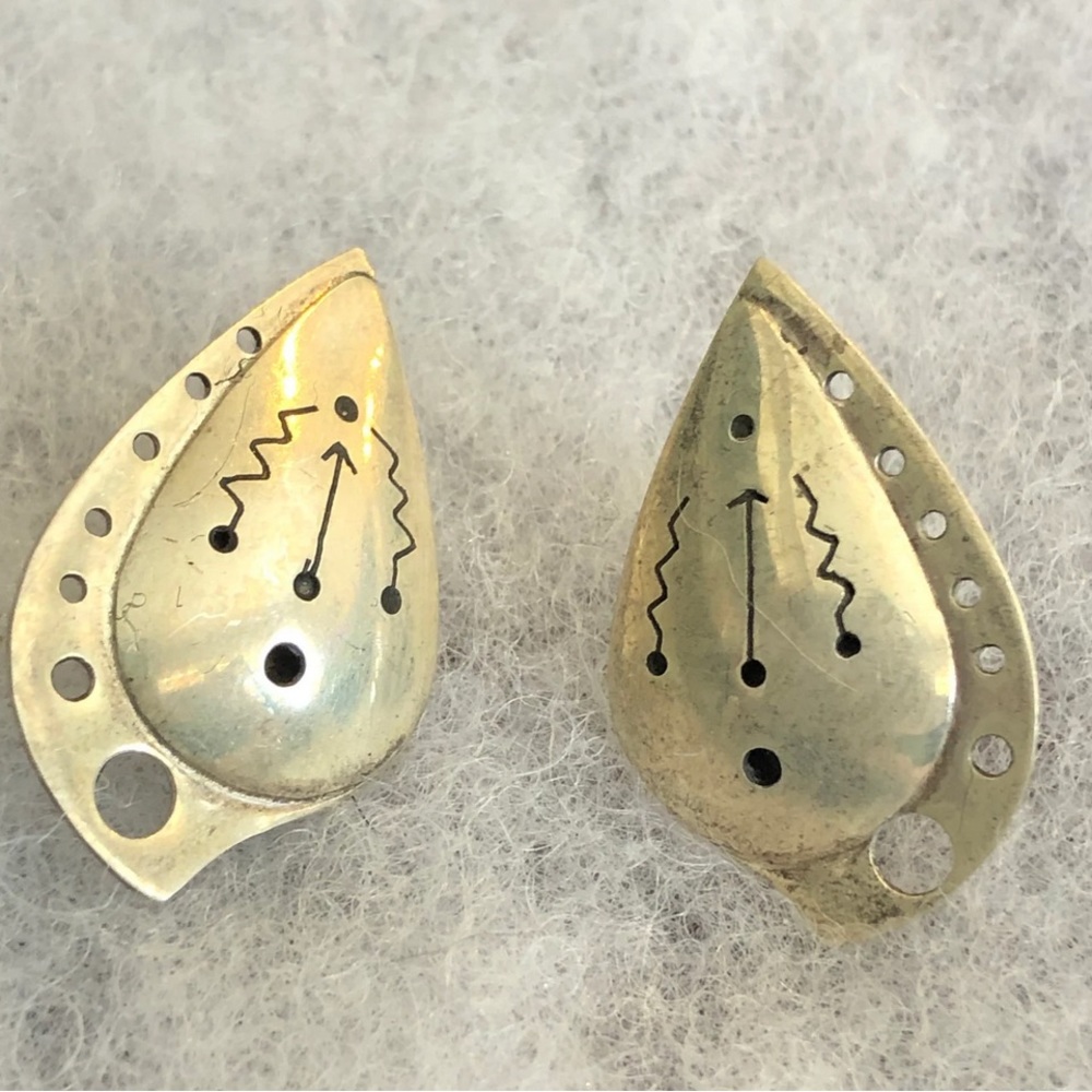Handmade SS Teardrop Earrings